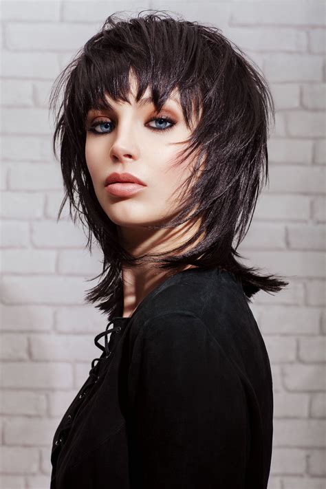 coupe rock femme mi long|Coiffure rock pour cheveux mi